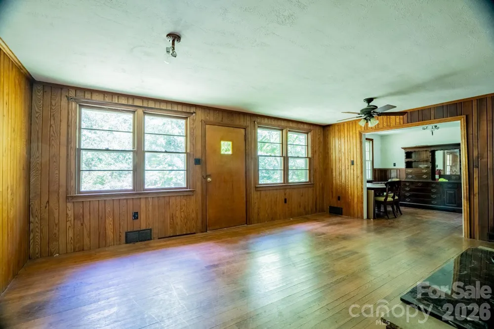 278 Shope Creek Road Asheville, NC 28805