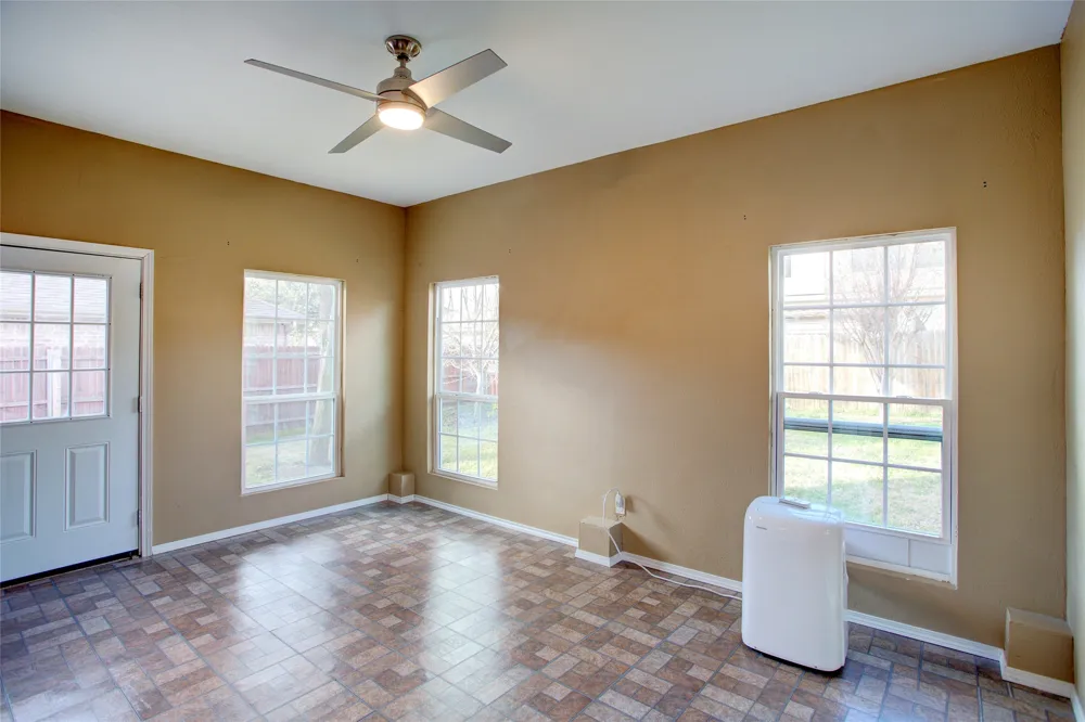 3507 Tamarack Drive Grand Prairie, TX 75052