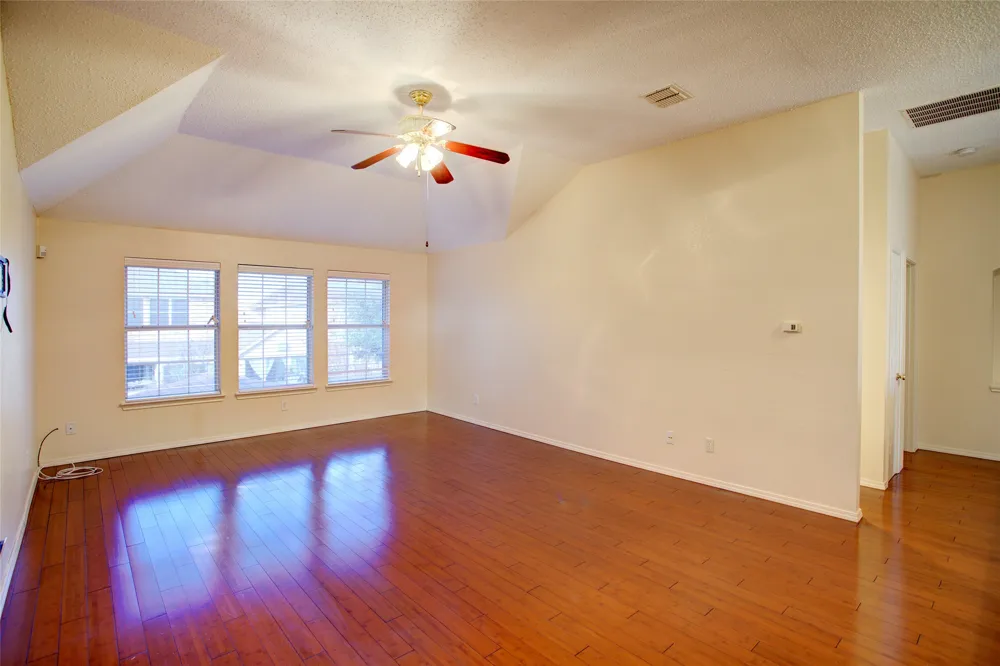 3507 Tamarack Drive Grand Prairie, TX 75052