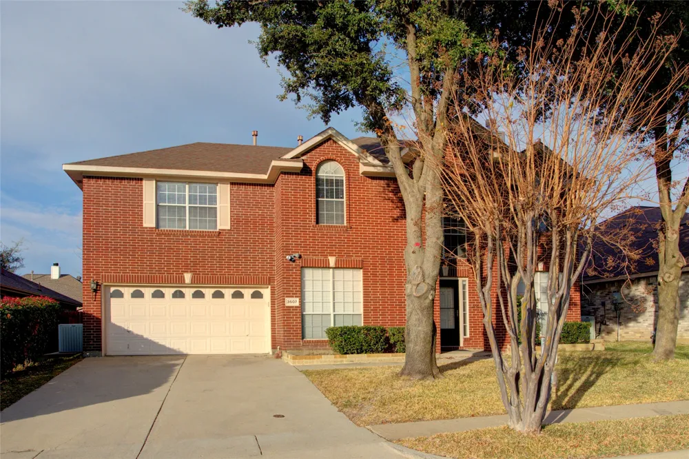 3507 Tamarack Drive Grand Prairie, TX 75052