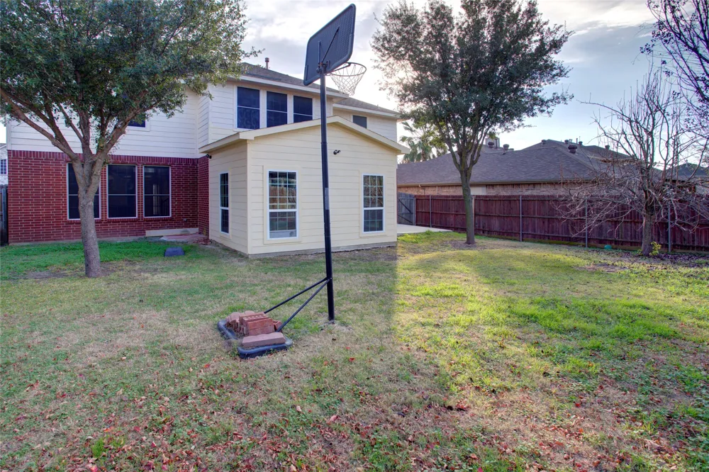 3507 Tamarack Drive Grand Prairie, TX 75052