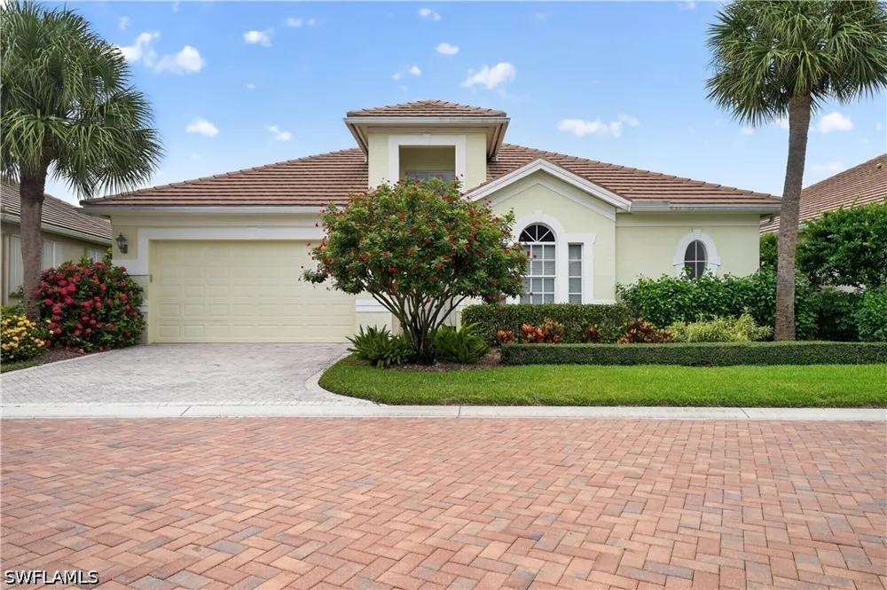 Island Cove Circle Naples, FL 34109