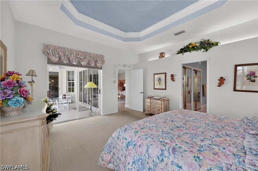 Island Cove Circle Naples, FL 34109