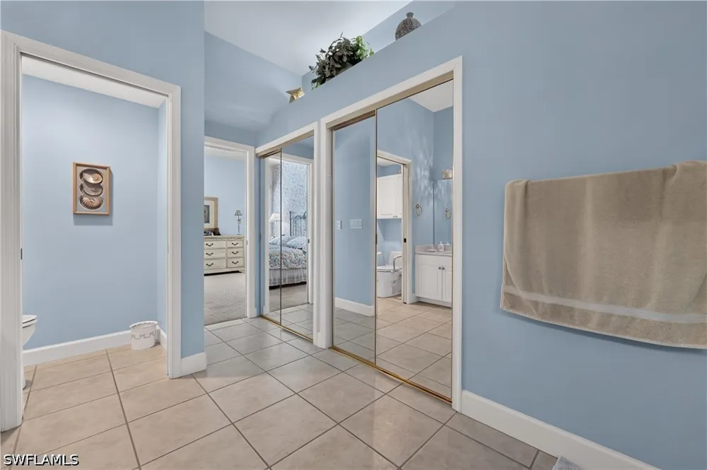 Island Cove Circle Naples, FL 34109