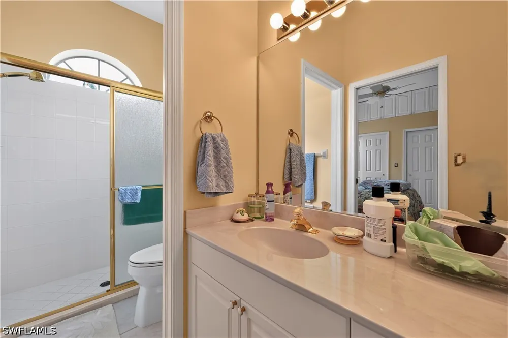 Island Cove Circle Naples, FL 34109