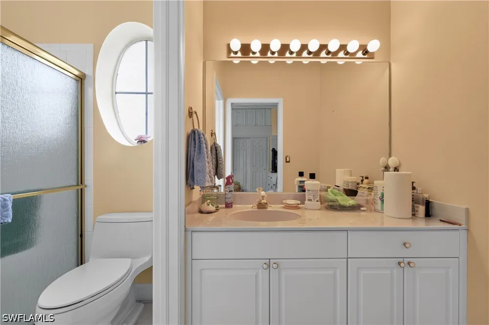 Island Cove Circle Naples, FL 34109