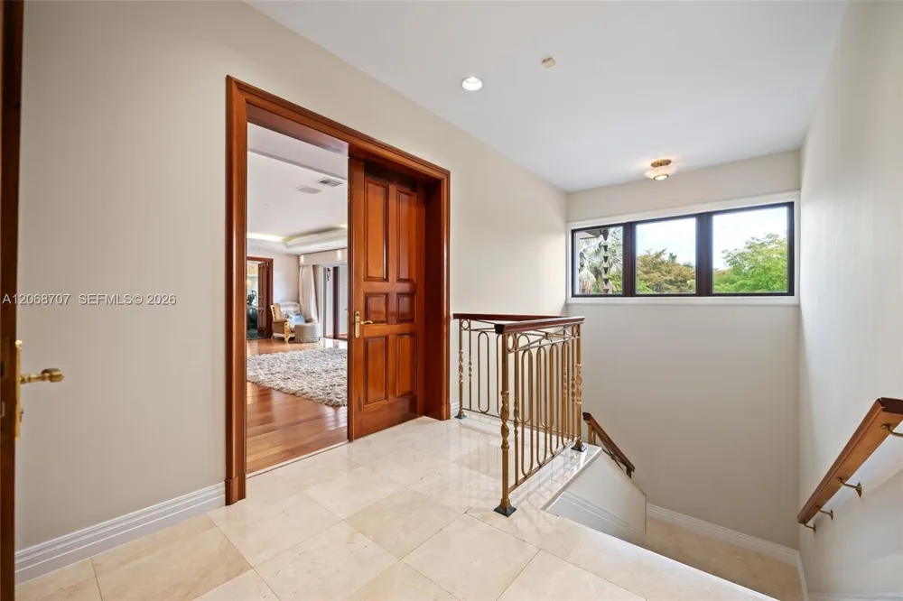 7701 Old Cutler Rd Coral Gables, FL 33143