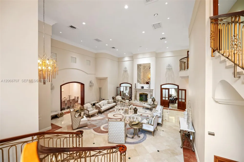 7701 Old Cutler Rd Coral Gables, FL 33143