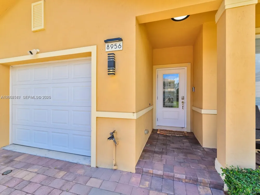 8956 SW 215th Ln #0 Cutler Bay, FL 33189
