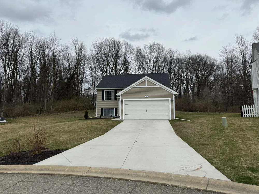 516 Macdonough Street Leoni Township, MI 49201
