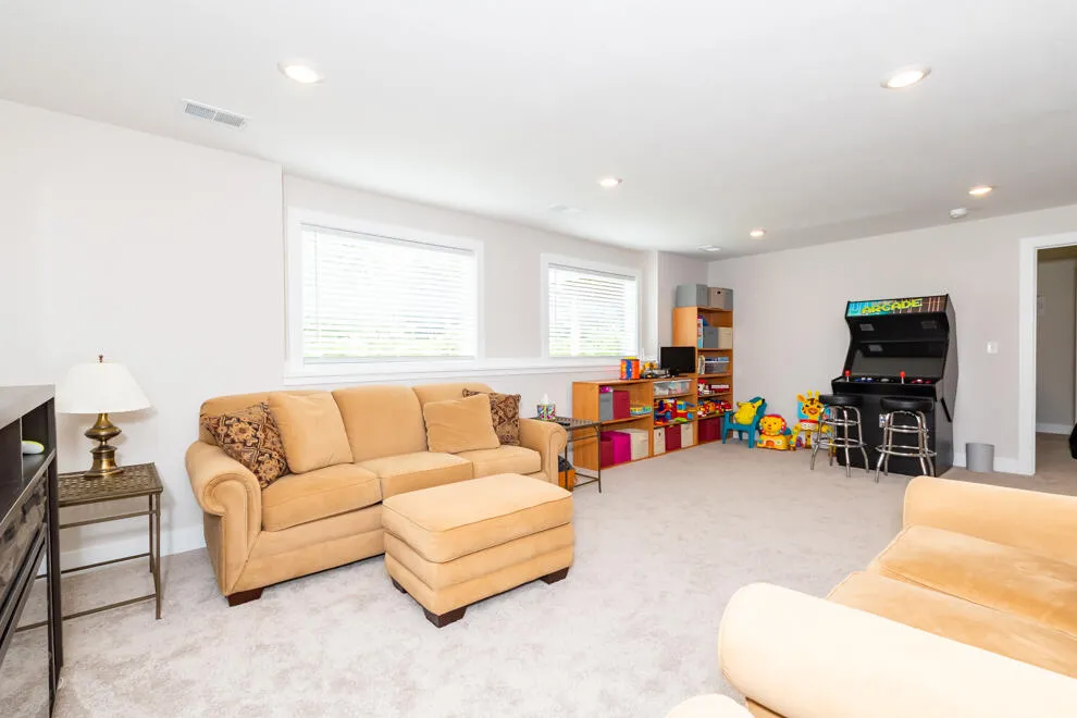 1423 Village Circle Oshtemo Charter Township, MI 49009