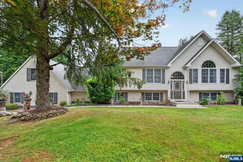251 Mountain Road