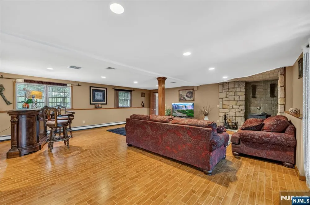 251 Mountain Road Sparta, NJ 07871