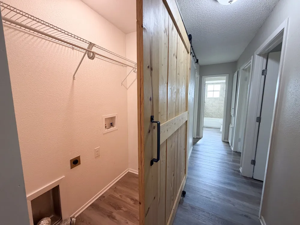 101 W Latimer Street #B Ennis, TX 75119