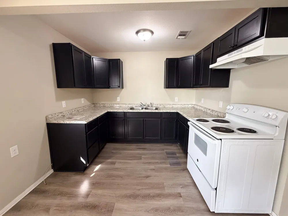 101 W Latimer Street #B Ennis, TX 75119