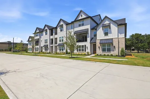 6240 Fortuna Lane