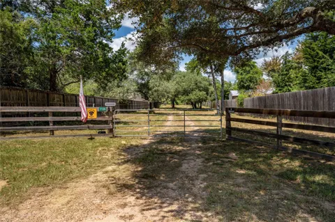1126 Abel Road
