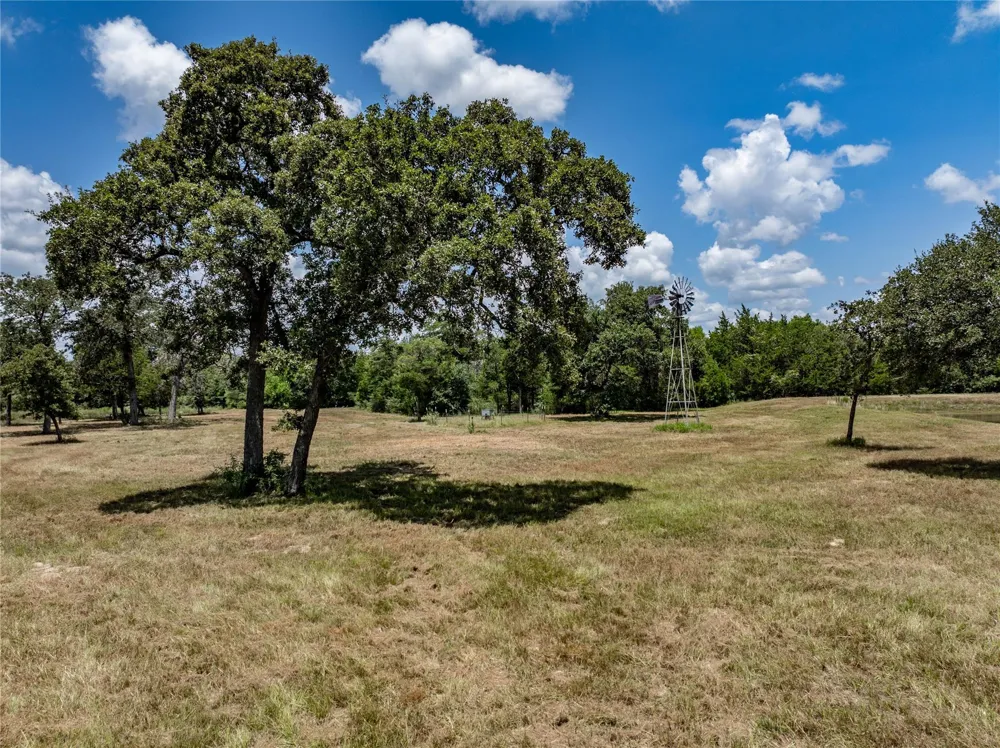 1126 Abel Road New Ulm, TX 78950