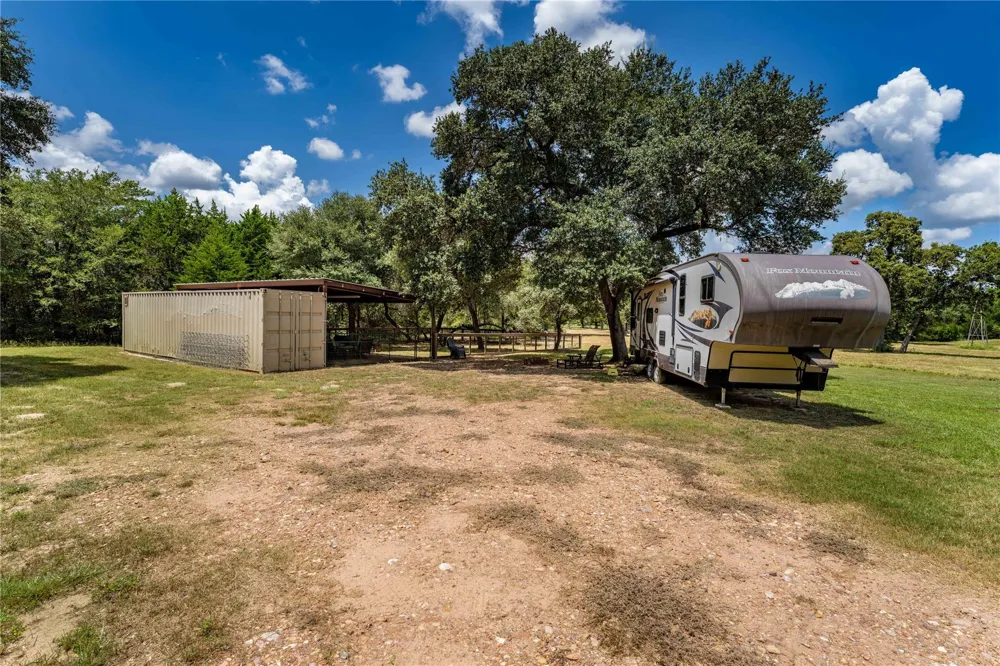 1126 Abel Road New Ulm, TX 78950