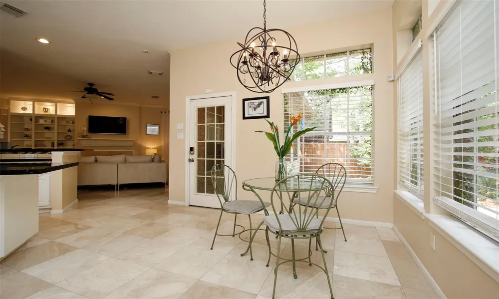 19 E Sunny Slope Circle The Woodlands, TX 77381