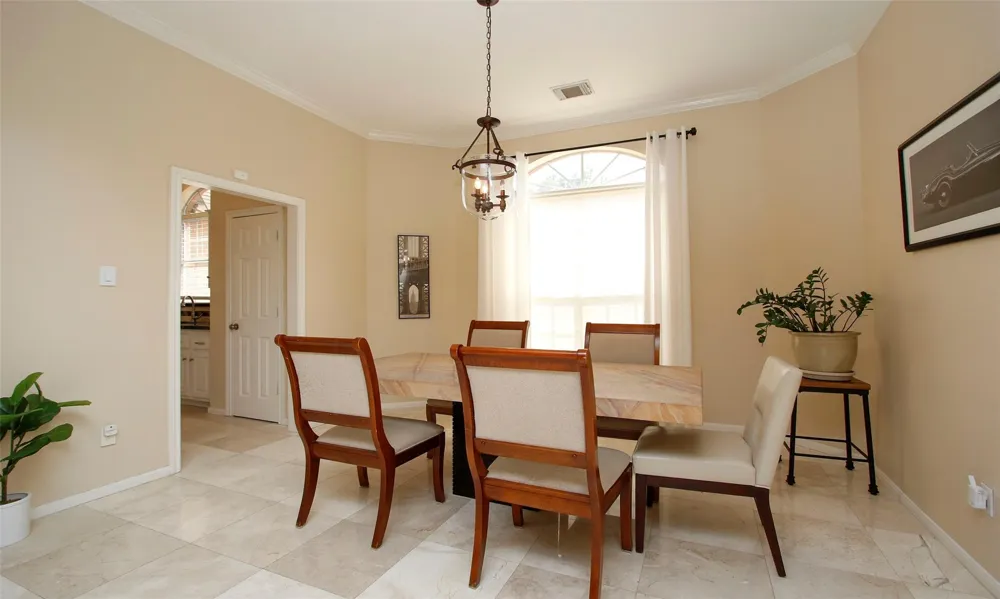 19 E Sunny Slope Circle The Woodlands, TX 77381