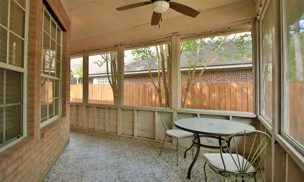 19 E Sunny Slope Circle The Woodlands, TX 77381