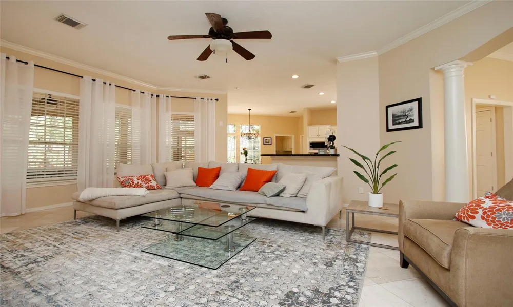 19 E Sunny Slope Circle The Woodlands, TX 77381