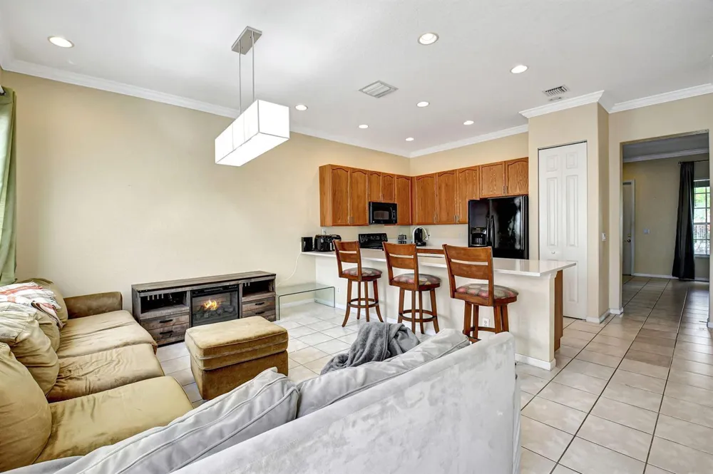 608 NW 25th Avenue Boynton Beach, FL 33426