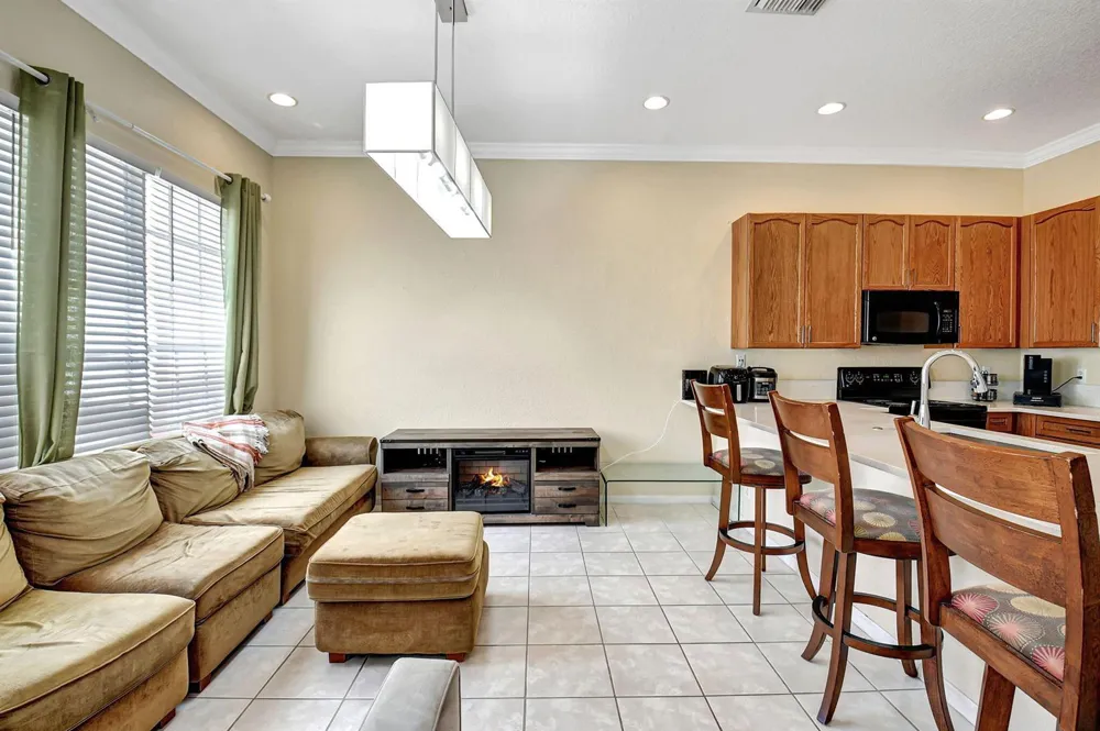 608 NW 25th Avenue Boynton Beach, FL 33426