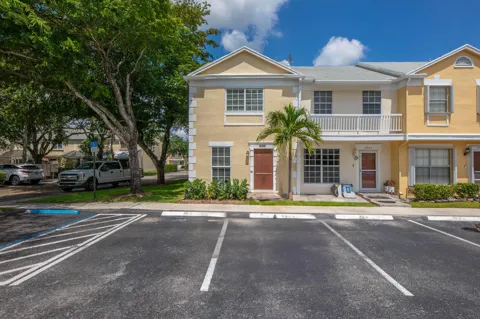 2900 DORCHESTER LANE #2900