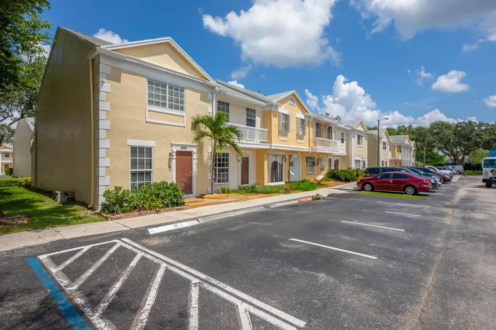 2900 DORCHESTER LANE #2900 Cooper City, FL 33026