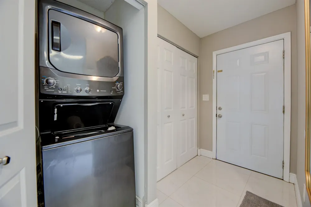 2900 DORCHESTER LANE #2900 Cooper City, FL 33026