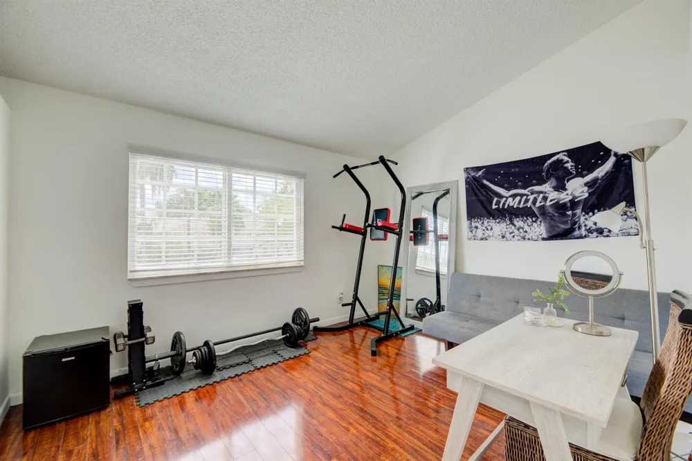 2900 DORCHESTER LANE #2900 Cooper City, FL 33026