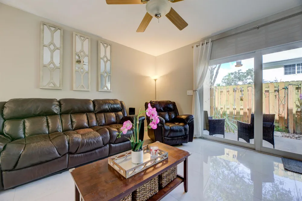 2900 DORCHESTER LANE #2900 Cooper City, FL 33026