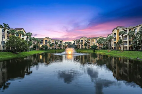700 Uno Lago Drive #404