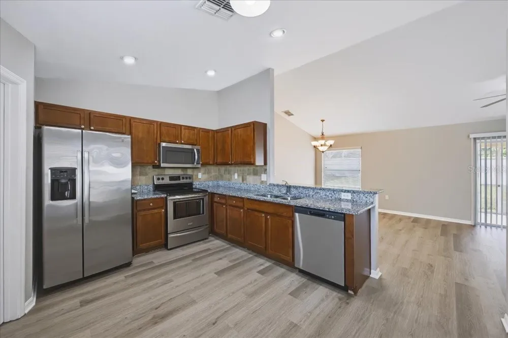 8810 PEBBLEBROOKE DRIVE Lakeland, FL 33810