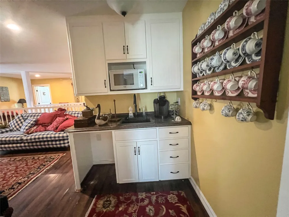 9500 Mayfield Avenue #F Shiro, TX 77876