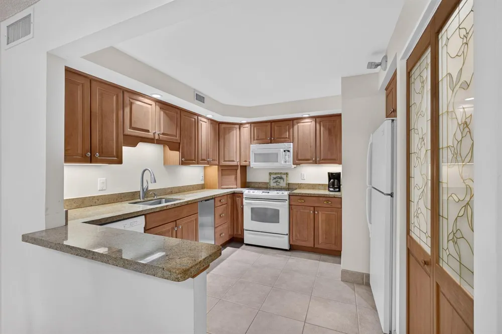 2800 OCEAN DRIVE #B-4A Singer Island, FL 33404