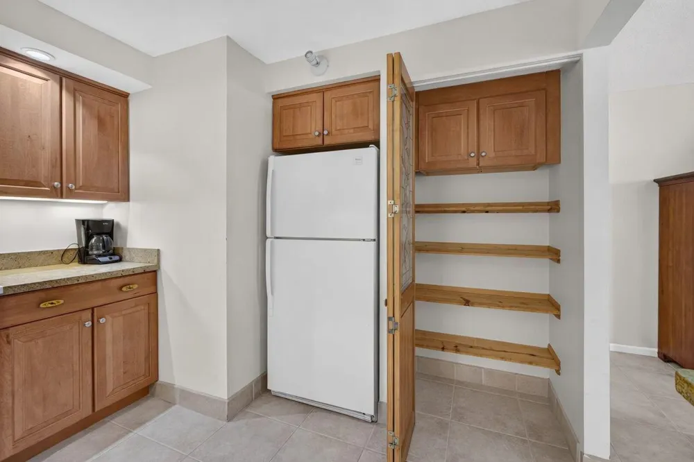 2800 OCEAN DRIVE #B-4A Singer Island, FL 33404