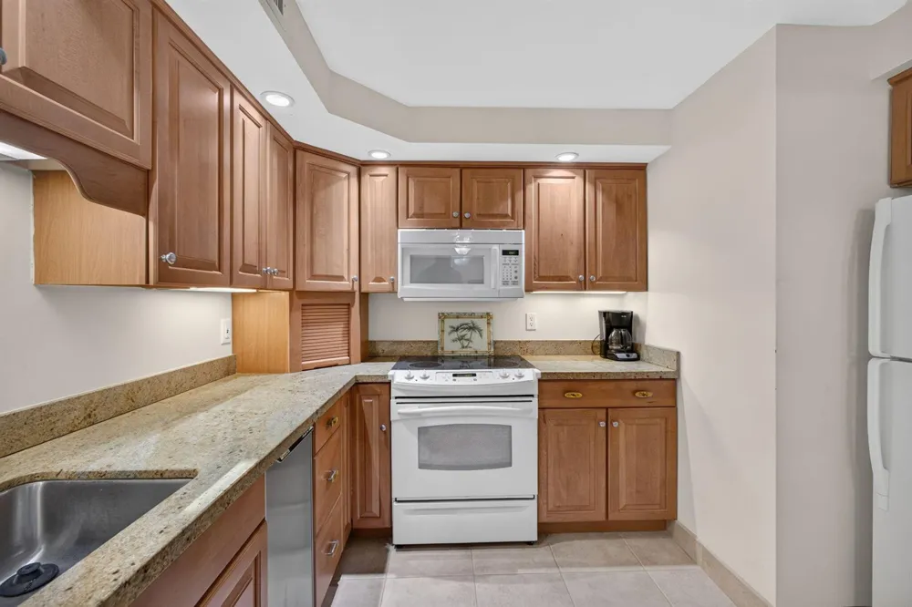2800 OCEAN DRIVE #B-4A Singer Island, FL 33404