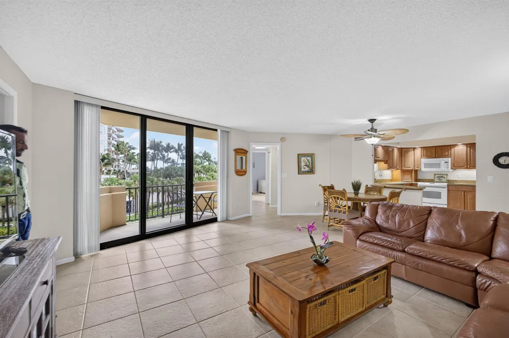 2800 OCEAN DRIVE #B-4A Singer Island, FL 33404