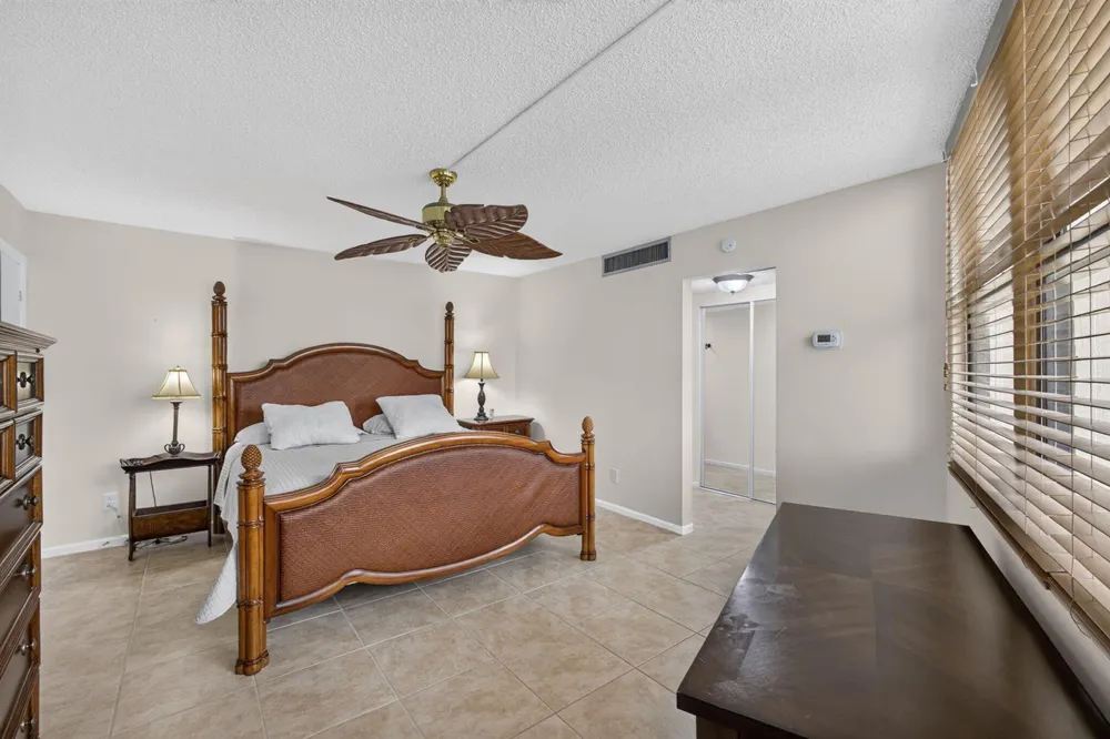 2800 OCEAN DRIVE #B-4A Singer Island, FL 33404