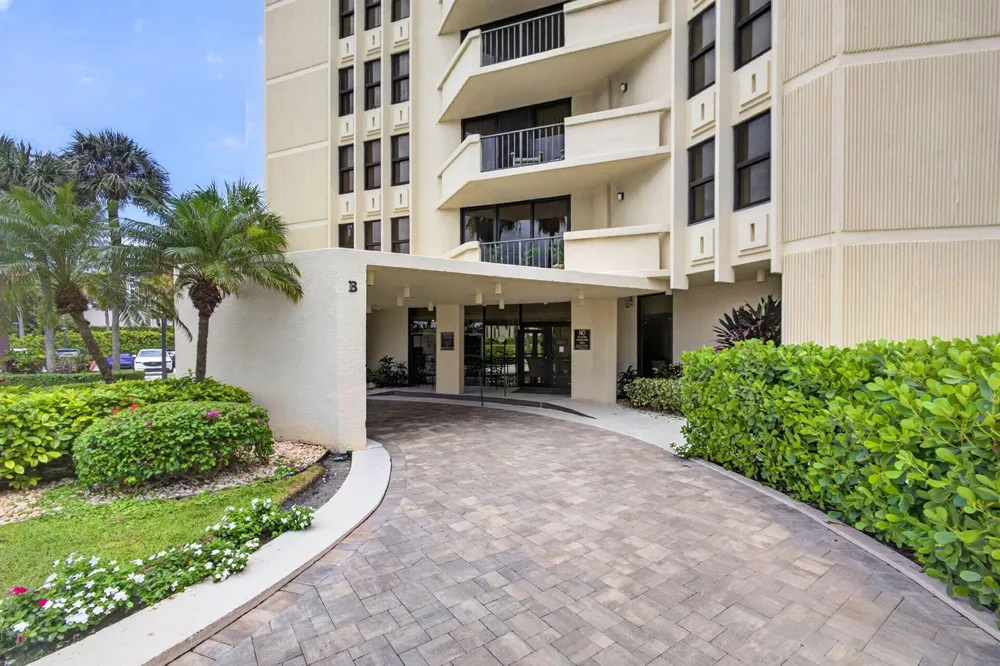 2800 OCEAN DRIVE #B-4A Singer Island, FL 33404