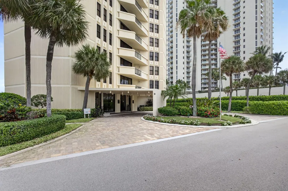 2800 OCEAN DRIVE #B-4A Singer Island, FL 33404