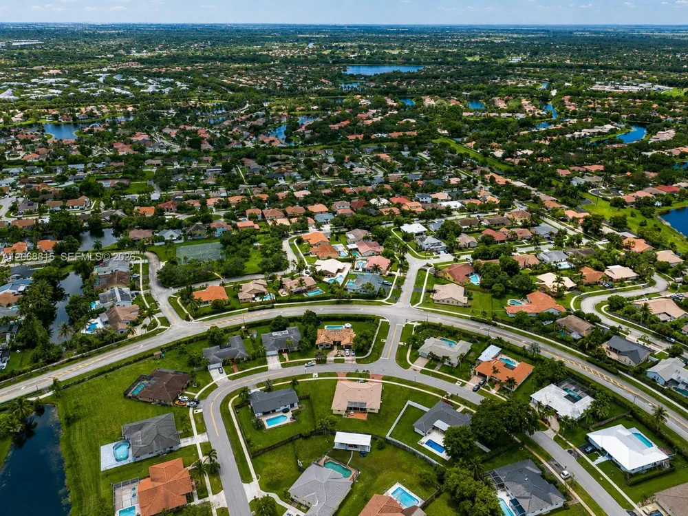 448 Sailboat Cir Weston, FL 33326