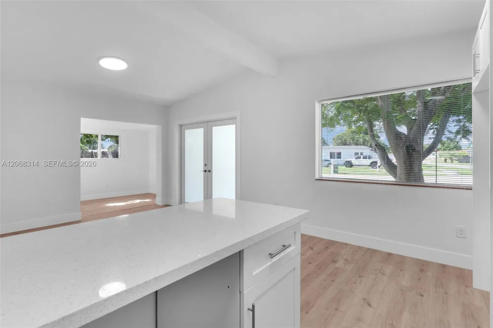 11445 SW 43rd Ter Miami, FL 33165