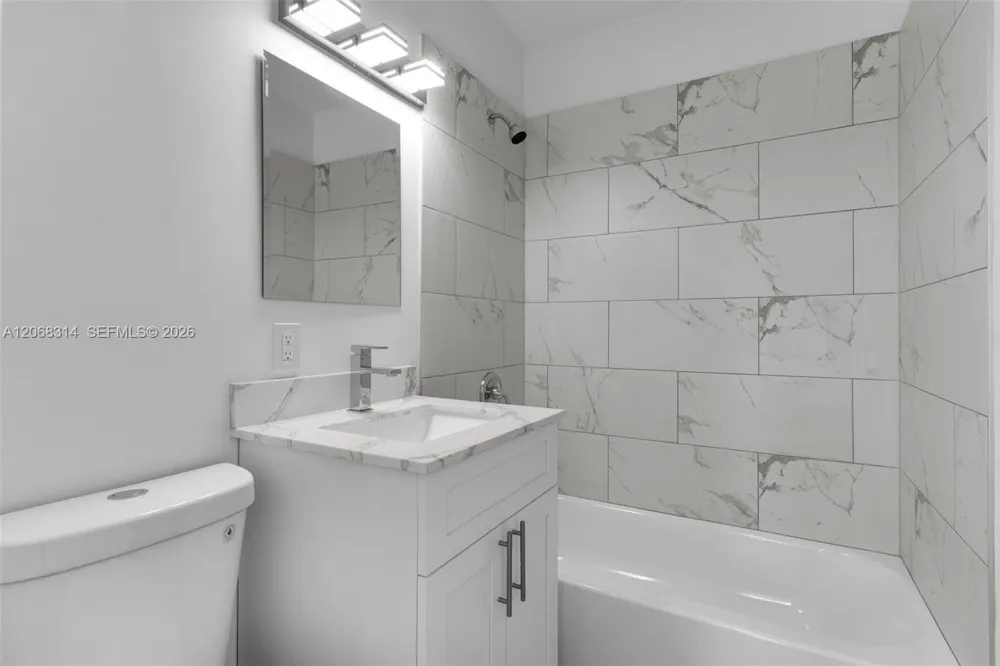11445 SW 43rd Ter Miami, FL 33165