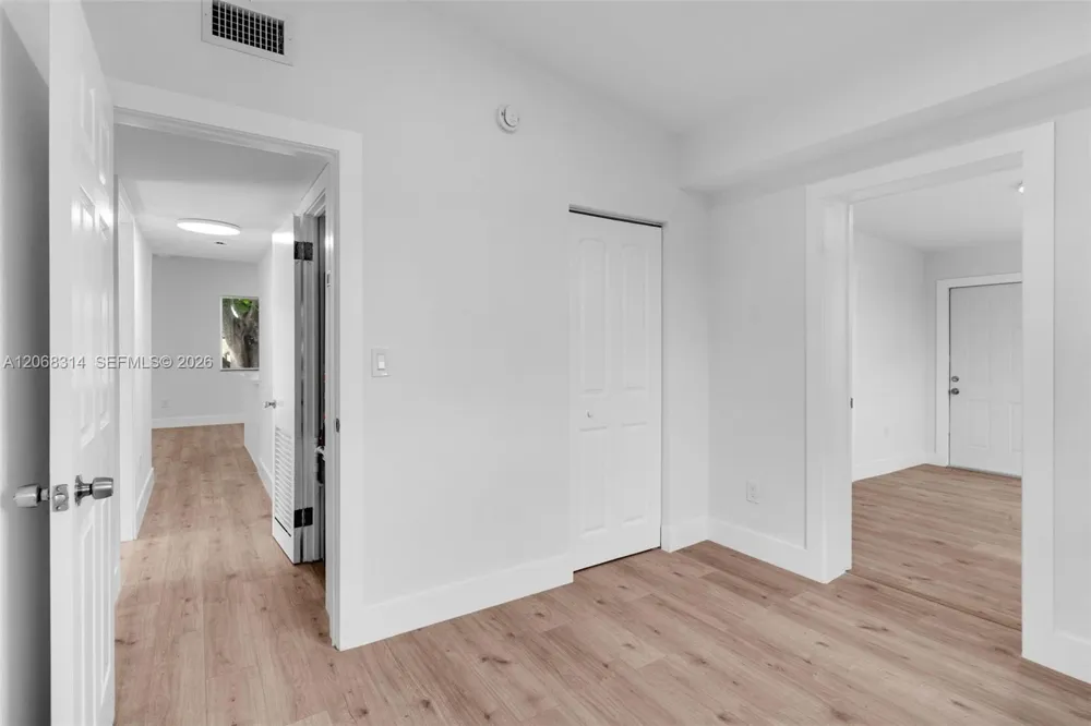 11445 SW 43rd Ter Miami, FL 33165