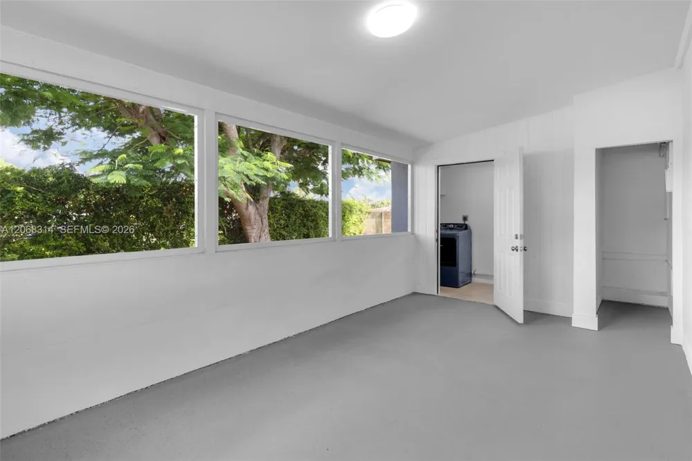 11445 SW 43rd Ter Miami, FL 33165
