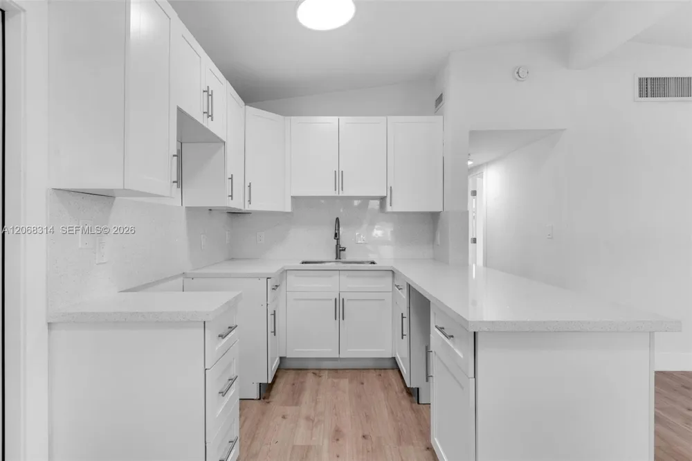 11445 SW 43rd Ter Miami, FL 33165